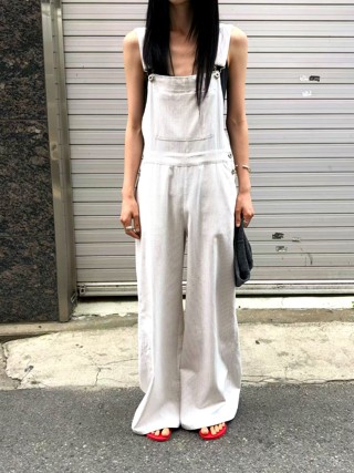 白色