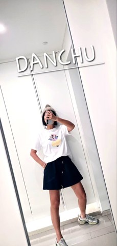 白色