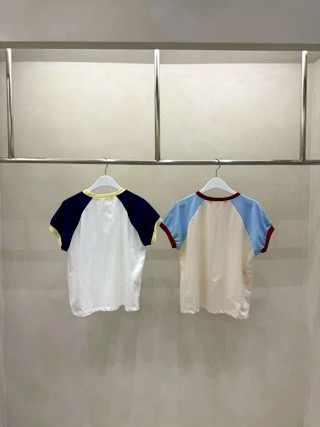 白色