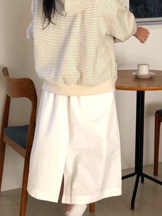 白色