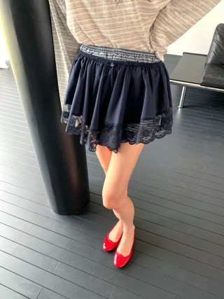 深蓝色