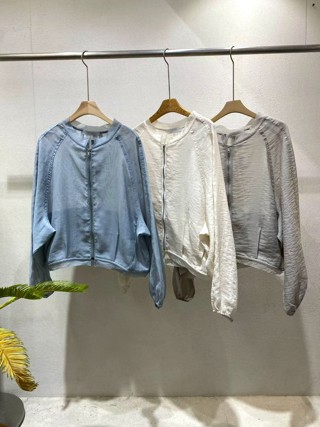 蓝色
