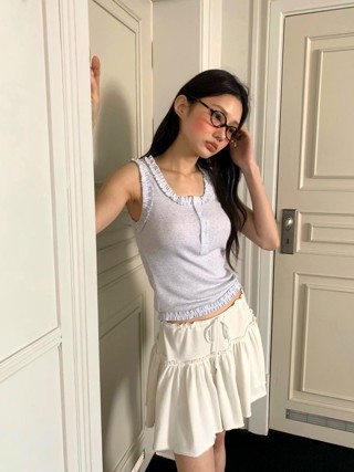 灰色
