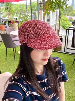 红色