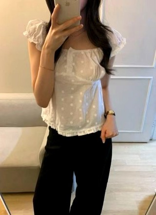 白色