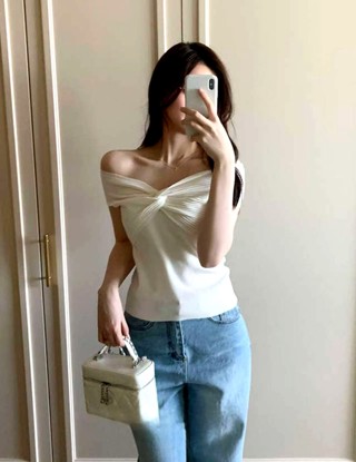 白色