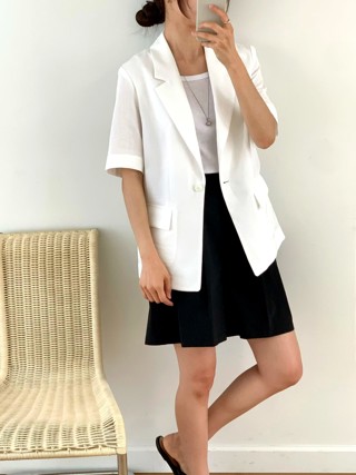 白色