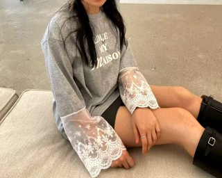 灰色