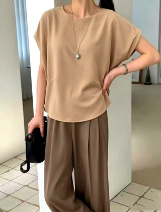 米色