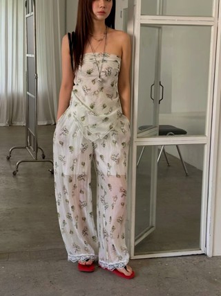 白色