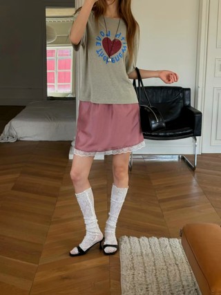 灰色