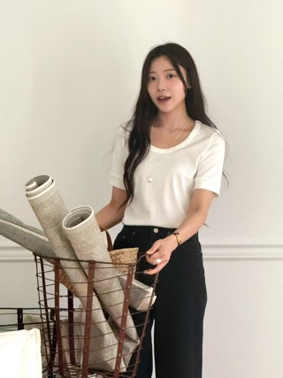 白色