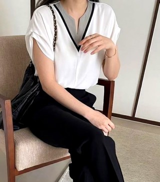 白色