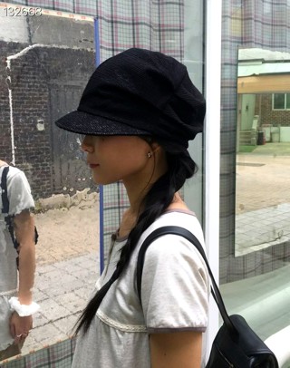 黑色