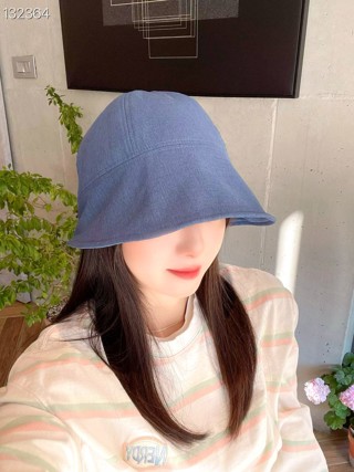 蓝色