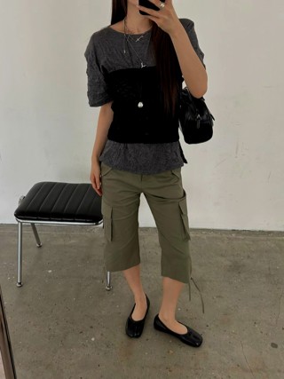 灰色