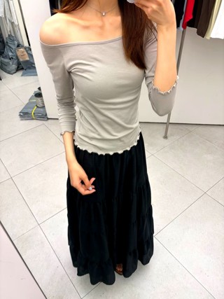 灰色