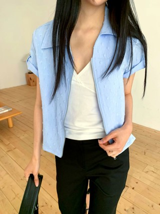 蓝色