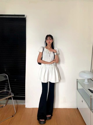 白色