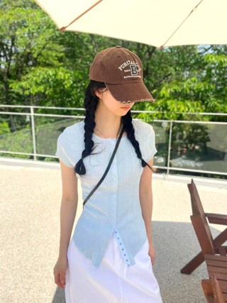 蓝色