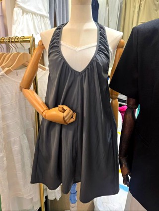 灰色