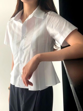白色