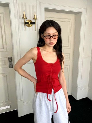 红色
