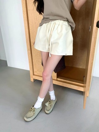 米色