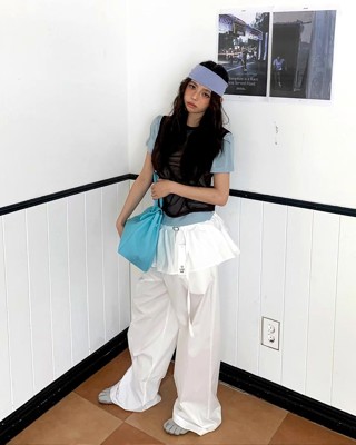 白色