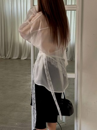 白色