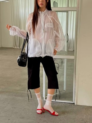 白色