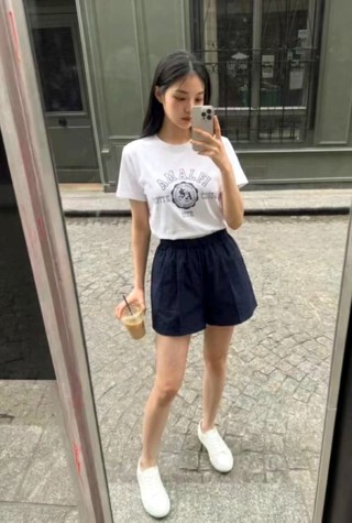 白色