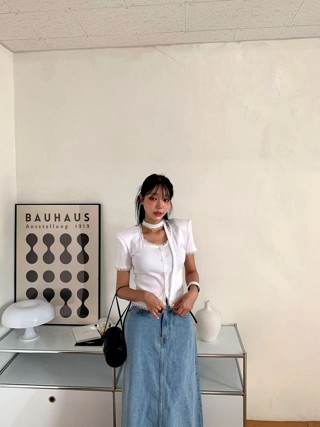 白色