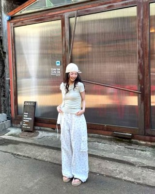 白色