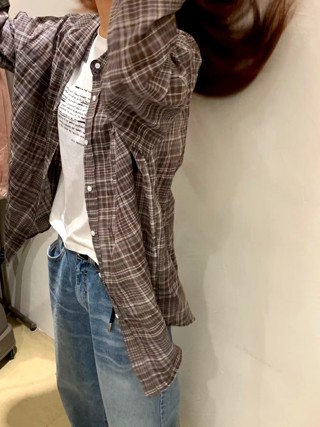 灰色