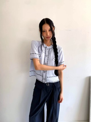 白色