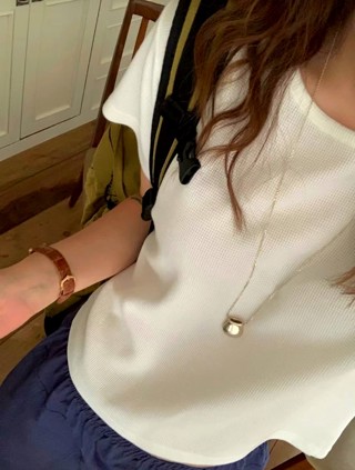 白色