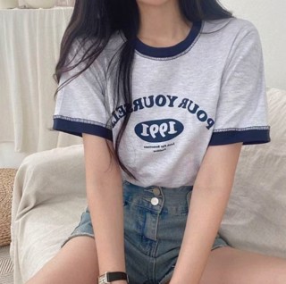 灰色