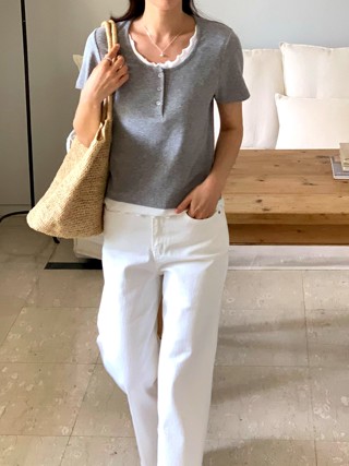 灰色