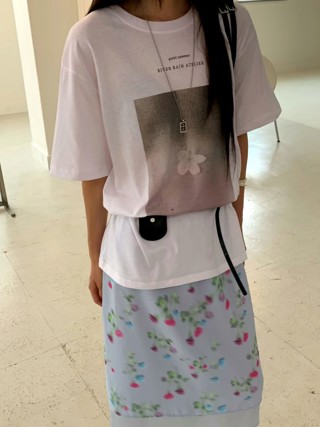 白色