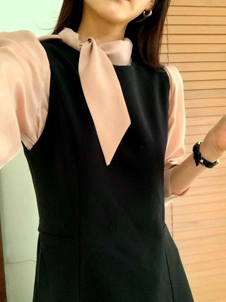 黑色