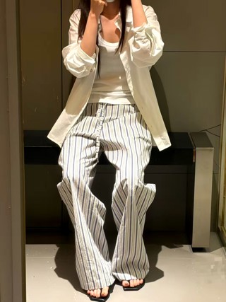 白色