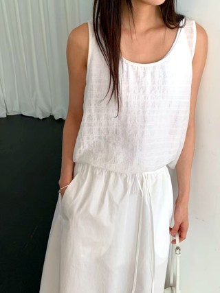 白色