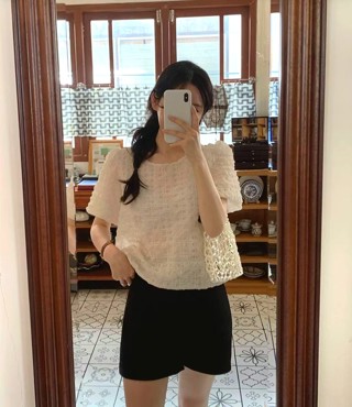 白色