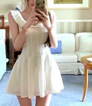白色