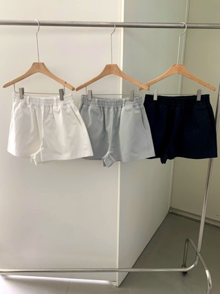 白色