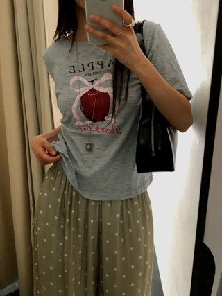 灰色