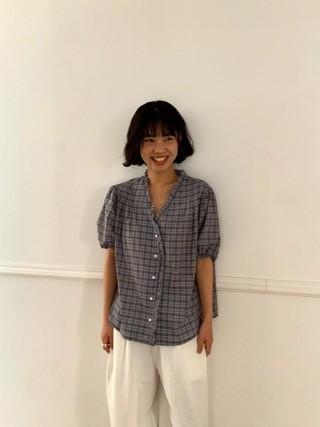 蓝色