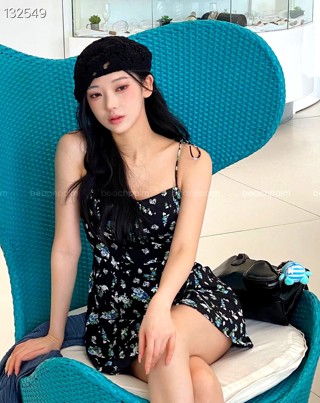 黑色