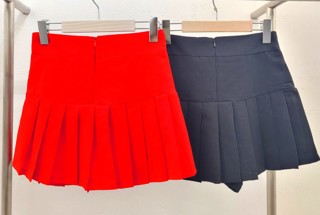 红色
